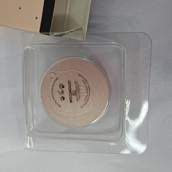CIATE LONDON GLOW TO HIGHLIGHTER IN MOONDUST-SAMPLE REFILL - Picture 4 of 6